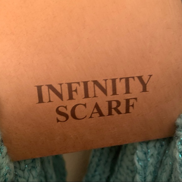 C.C. Infinity scarf mint green with metallic thread NWT - Picture 3 of 5